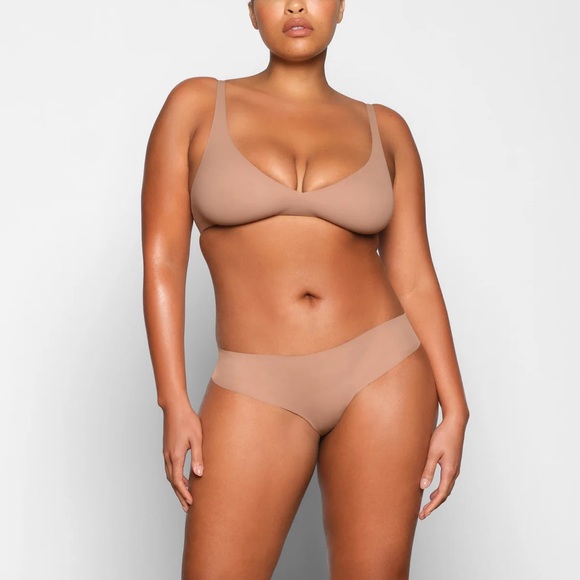 SKIMS Naked Plunge Bralette - Picture 1 of 12